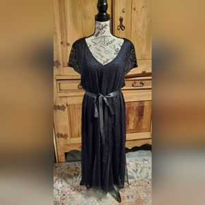Candalite women's black lace short sleeve dress. Size 3X.